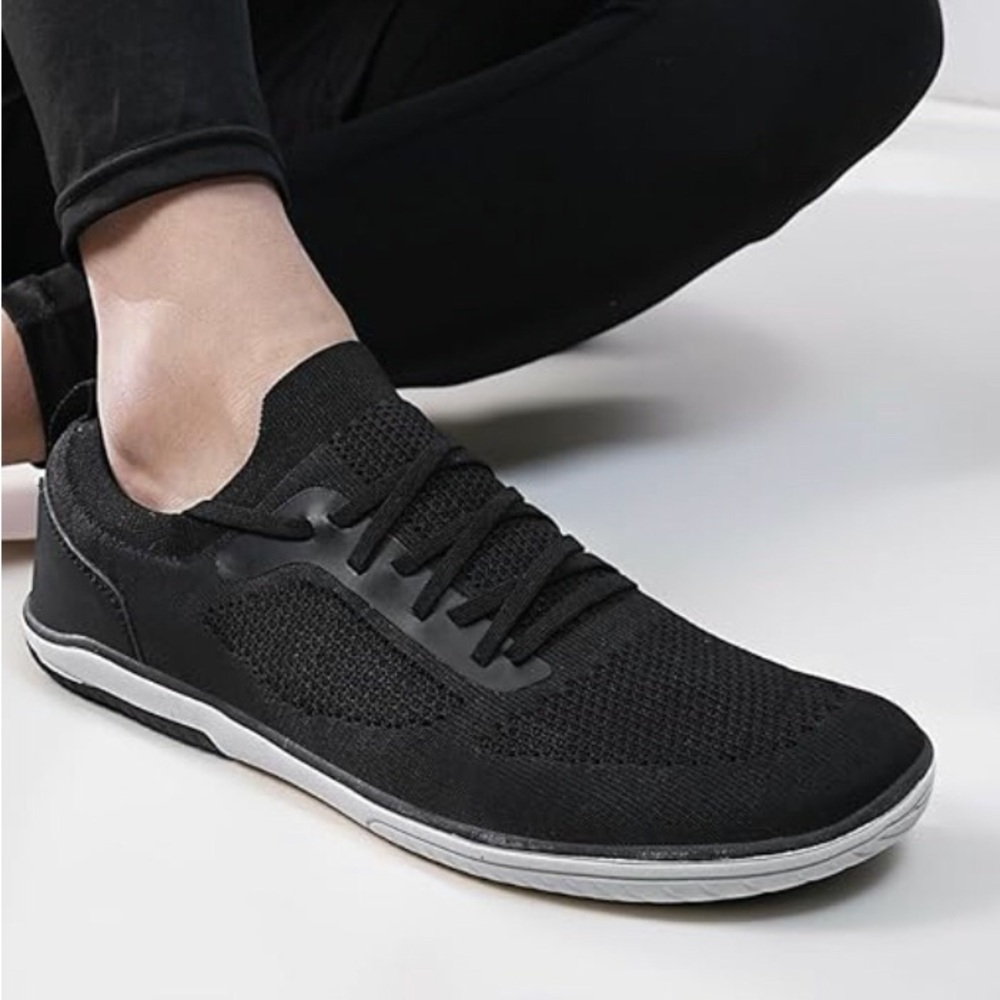 Men’s HSQ Running Shoes Black Knitted Sz 8 New